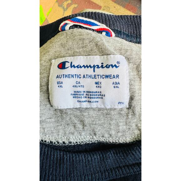 Champion Navy Crewneck Sweatshirt 4XL Retro Fit Classic Athletic - Picture 4 of 4